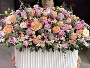 سفارش سبد گل شیک و لاکچری در آمل