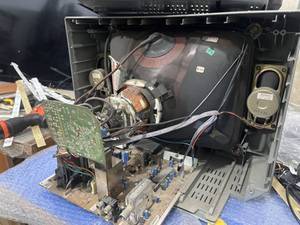 تعمیر تلویزیون ایوا در قائمشهر با گارانتی شش ماهه 