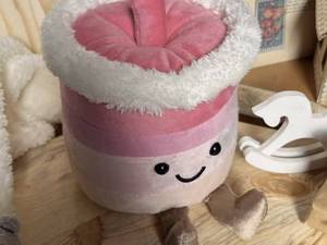 خرید آنلاین عروسک کیک توت فرنگی در ورامین