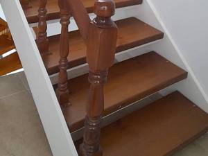 طراحی و ساخت پله چوبی مدرن و کلاسیک در قزوین