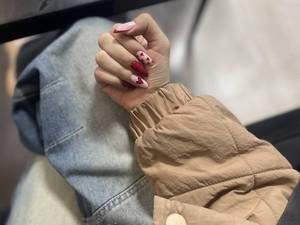 خدمات کاشت ناخن با ماندگاری بالا در ساری