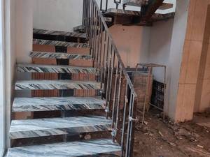 سفارش طراحی و اجرای پله معلق اسلب در نوشهر