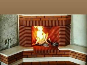 شومینه هیزمی سنتی در لاهیجان