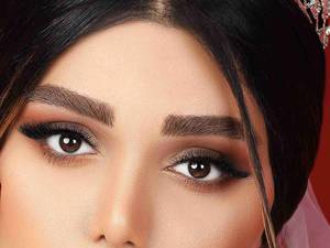 انجام میکاپ ساده و اروپایی عروس