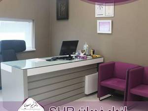روز های یکشنبه و چهارشنبه . تزریق چربی و لیفت با نخ