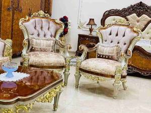تولید صندلی های روکش دار چوبی