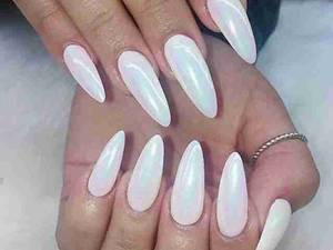 کاشت ناخن در لنگرود