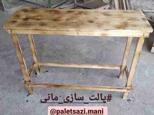 میز چوبی مناسب ناخن کاری