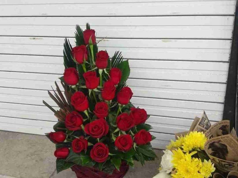 سبد گل برای تبریک تولد