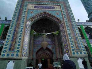 سر درب بالمراد حرم امام زاده صالح تهران