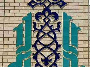 کاشی معرق بر روی آجر