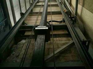 فروش قطعات آسانسور وبالابر در شهرک خرمدشت