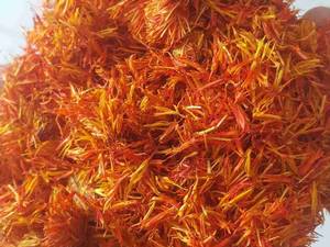 گیاه گلرنگ ویژه صادرات در اصفهان