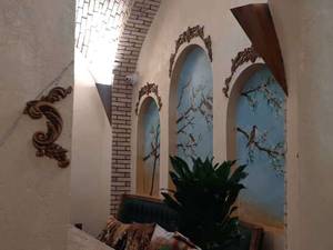 پتینه روی دیوار در اصفهان