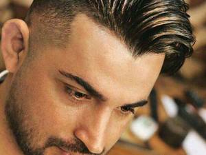 کوتاهی مو ژورنالی در آموزشگاه و آرایشگاه مردانه رزسیاه