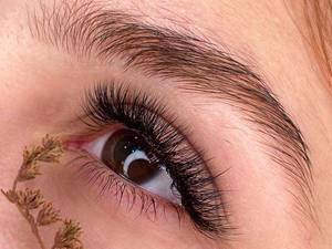 اکستنشن مژه خاص در رشت