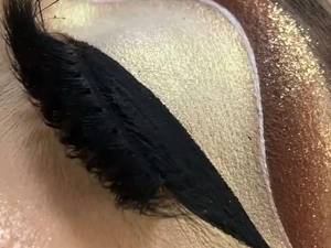 انجام میکاپ به سبک عربی