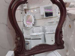 آینه پایه دار