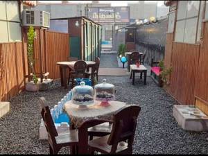 کافه رستوران نارنجستان در بندرانزلی