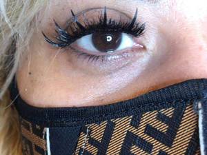 کاشت و آموزش مژه مدل کیم