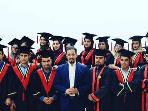 وهاب سعیدی مجری جشن فارغ تحصیلی در اهواز
