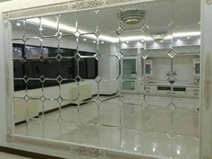 آینه سفید طرح تایل مربع نگین دار