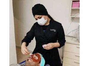 جوانسازی پوست با جلبک دریایی در اهواز