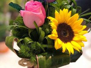 خرید دسته گل فانتزی دهدشت