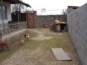 215 متر زمین و 80 متر بنای کلنگی کاملا قابل سکونت