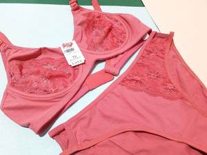 ست فنردار لعیا