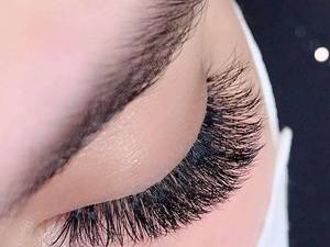 کاشت مژه دائمی