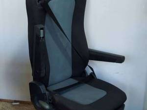 صندلی ایویکو استرالیس کلید راست