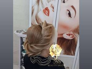 سالن زیبایی و اکستنشن گل اراک