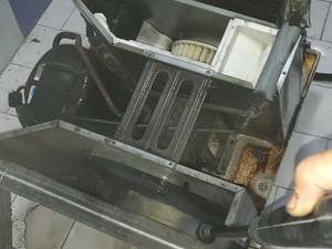 شستشوی کولر پنجره ای در بندر انزلی