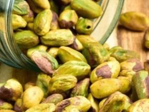 بهترین مغز پسته درجه 1 در سوغاتی زرند کرمان