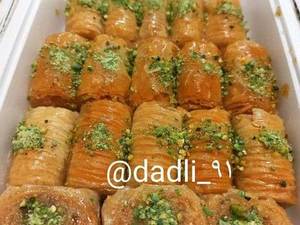 آموزش باقلوا در آموزشگاه دادلی