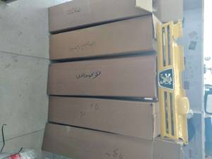 جلو پنجره ای همه رنگ ۴۰۵