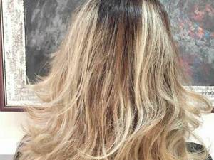آرایشگاه و آموزشگاه بزک