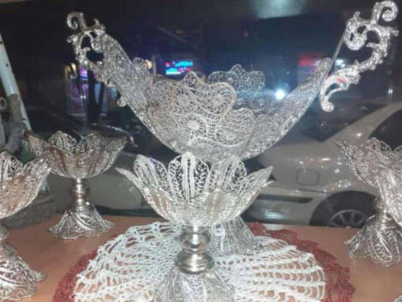 شیرینی خوری ملیله آب نقره در اصفهان