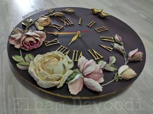 ساعت طرح گل برجسته در کرمانشاه