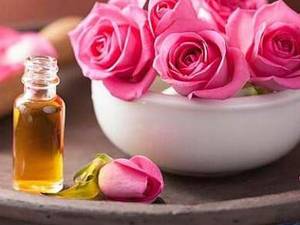 اسانس پر فروش گل محمدی