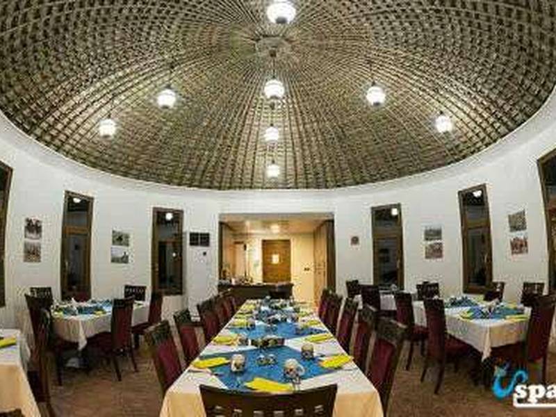 ساخت زیباترین کپرها در کرمان