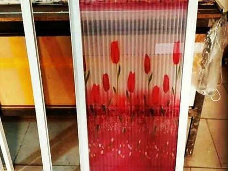 تولید انواع توری های پلیسه ای طرح دار