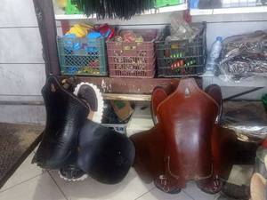 فروش زین چرم سوارکاری