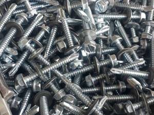 پیچ سرمته در بازارآهن تهران