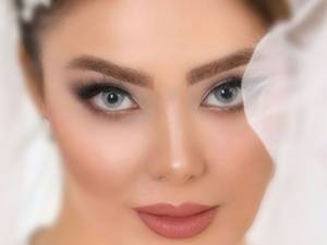 انجام میکاپ ساده و اروپایی