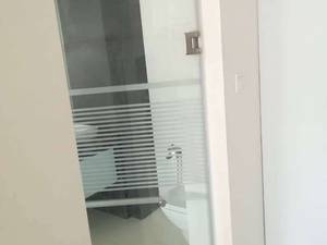 اجرا درب مستر شیشه ای لولایی