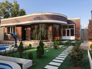 ۱۳۰متر بنا دوبلکس لوکیشن بسیار عالی
