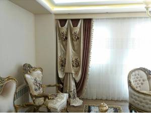 اجرای انواع پرده درطرح ها و رنگهای مختلف