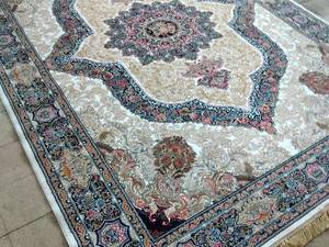 فرش مدل کارینا بژ